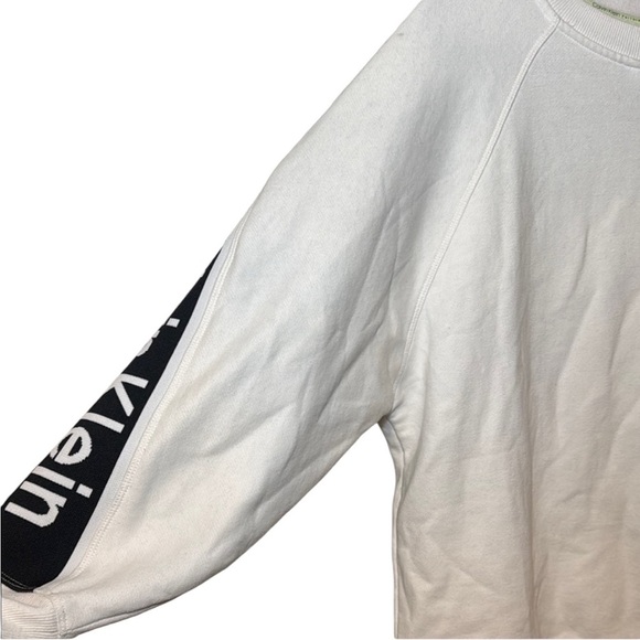 Calvin Klein White and Black Crewneck Sweatshirt Size Large - Picture 6 of 11